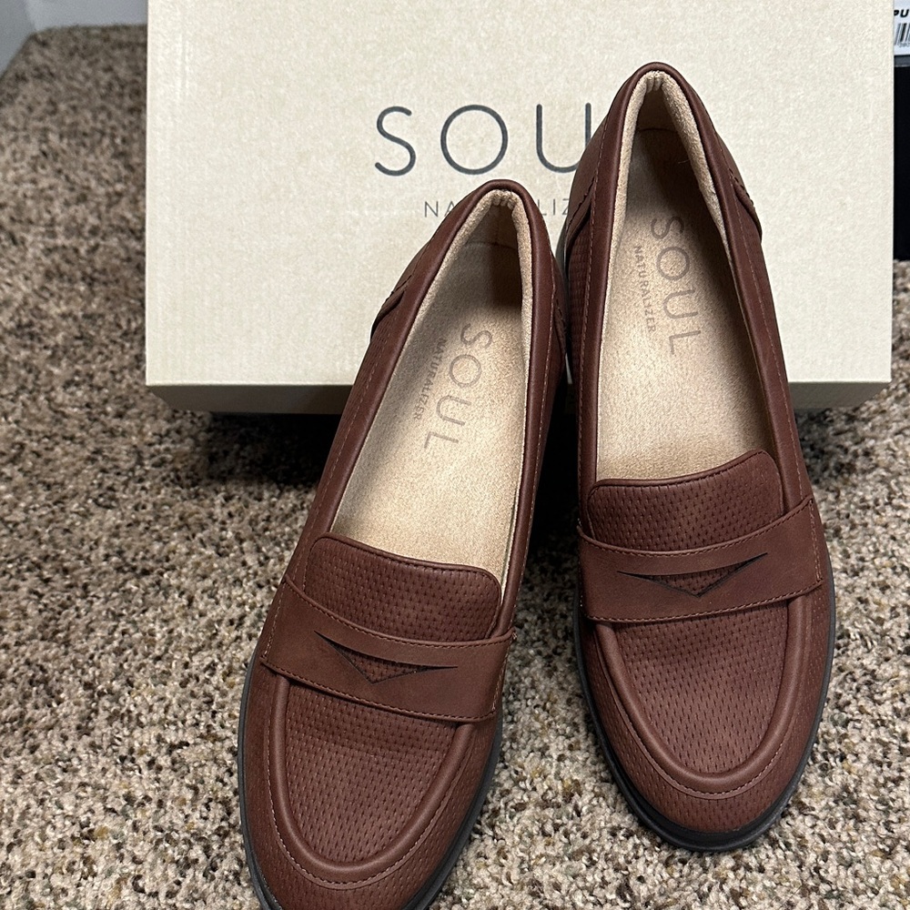 Naturalizer Soul Brown Loafers - Picture 10 of 16
